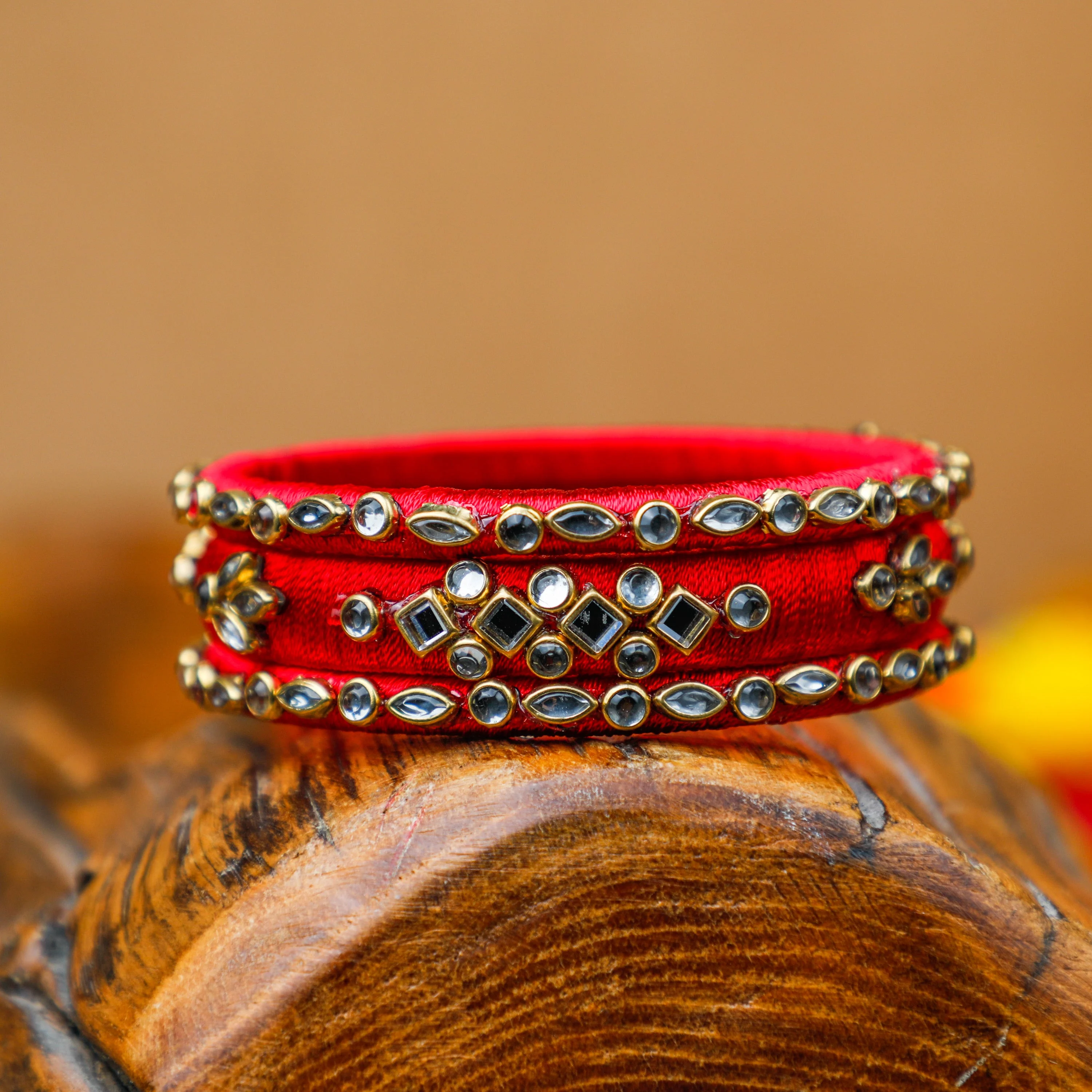 Package(s): 3 Pc Bangles