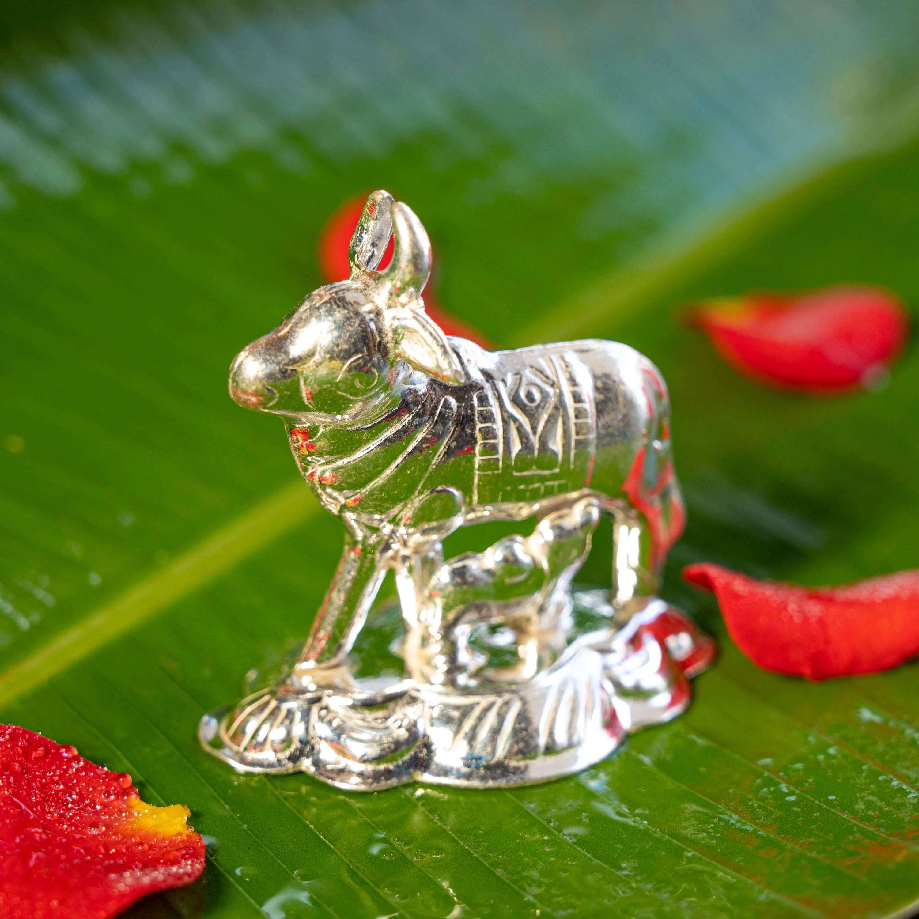 Silver Kamdhenu Idol