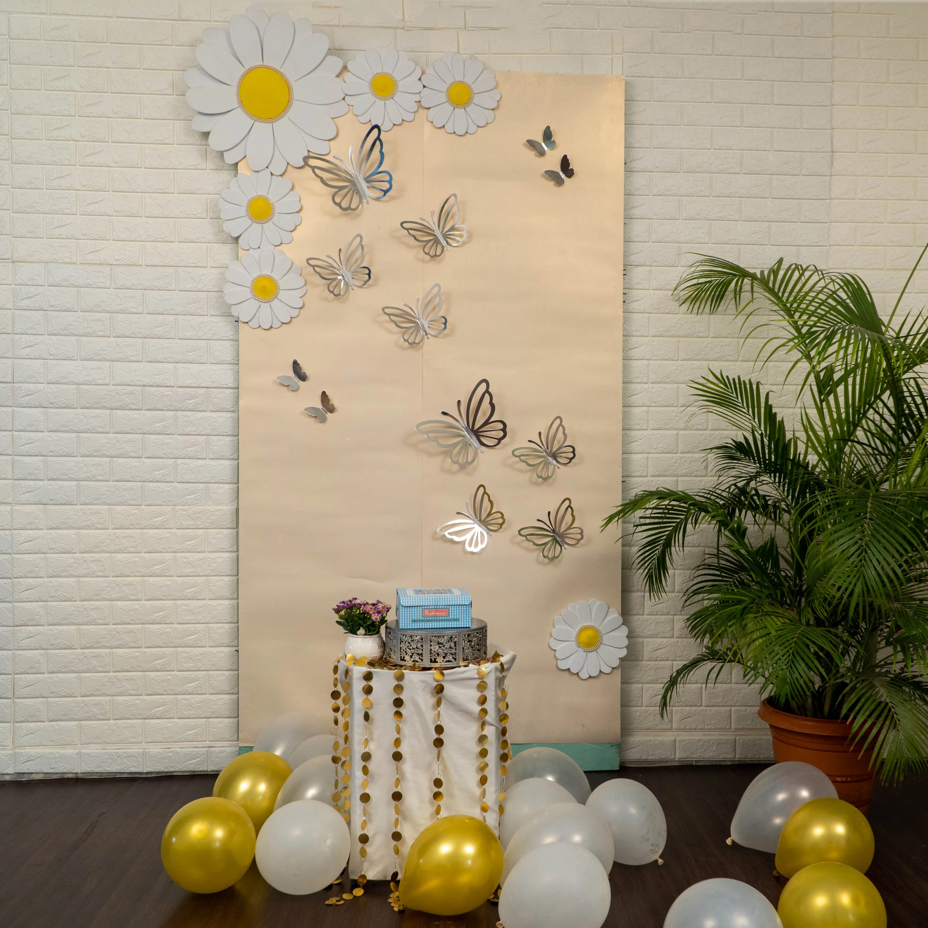 Daisies and Butterflies Backdrop Kit