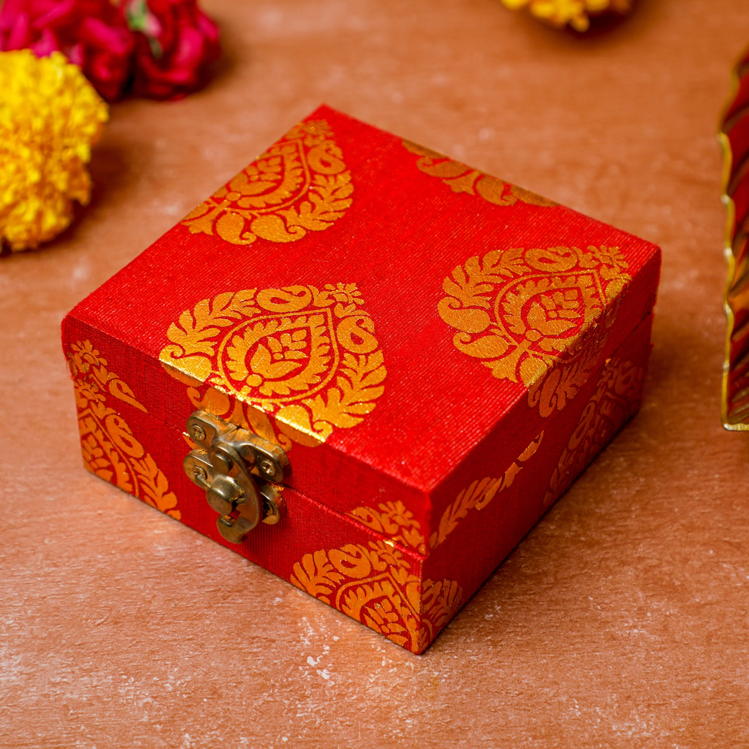 Gift box + 2 Metal diyas + Mishri Almonds